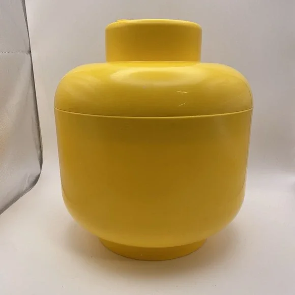 LEGO Large Storage Case Head‎ Yellow Iconic Lipstick Smile Girl Mini Figure - Picture 6 of 9